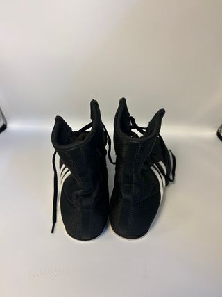 zapatillas Adidas de boxeo en color negro