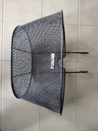 Cestino bici in rete nera
