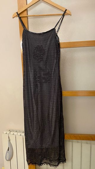 Vestido fiesta rejilla gris MNG