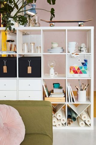 Accesorio con compartimentos.