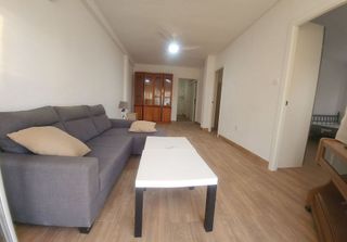 Piso en alquiler en Polígono Cartuja – La Paz en Granada