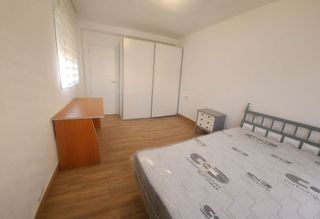 Piso en alquiler en Polígono Cartuja – La Paz en Granada