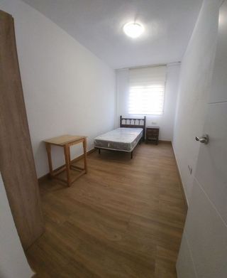 Piso en alquiler en Polígono Cartuja – La Paz en Granada