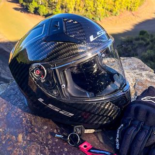 Casco LS2 Vector 2 Carbon