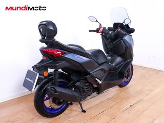 YAMAHA X-MAX 125