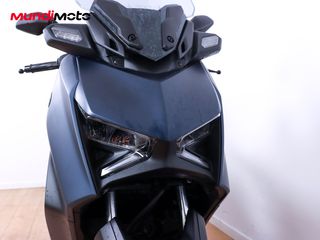 YAMAHA X-MAX 125
