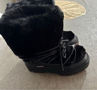 Botas de nieve Oysho negras talla 36