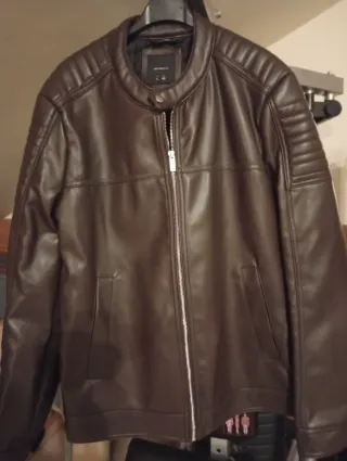 Cazadora de cuero negra y marrón (son 2)