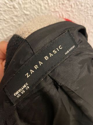 Abrigo Zara Estampado