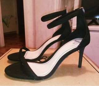 Sandalias Bershka Tacón Fino Talla 37 Negras