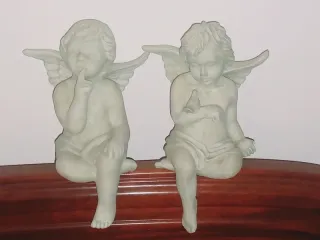 Par de Anjos Decorativos em cerâmica