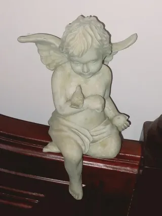 Par de Anjos Decorativos em cerâmica