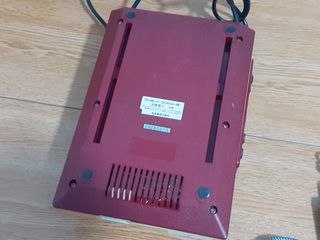 Consola Famicom con AV