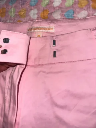 Pantalón corto rosa talla 38