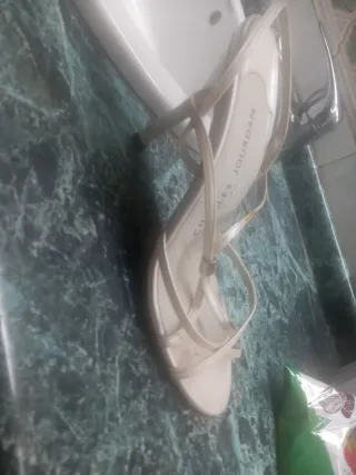 Sandalias de tacón blancas