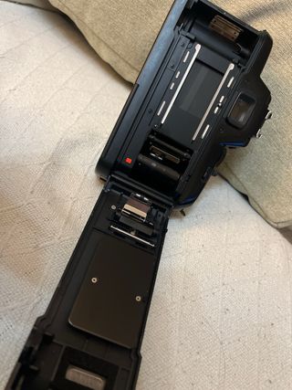 Cámara reflex Nikon F-401x + Objetivo