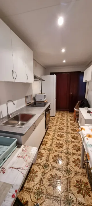 Edificio de tres pisos