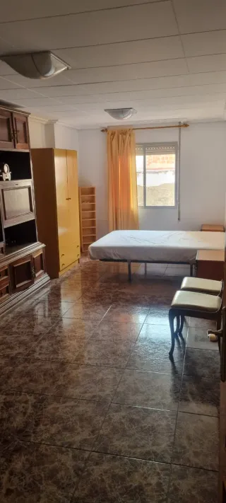 Edificio de tres pisos