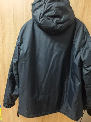 Chaquetón con capucha