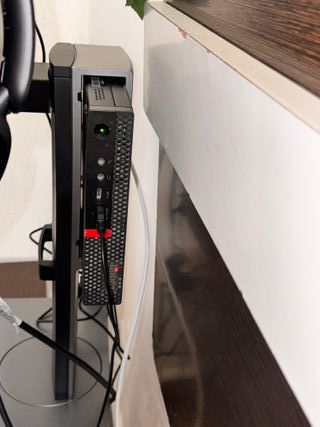 Computadora Dell con Cámara y Auriculares