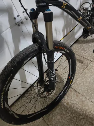 Bicicleta de Montaña Carbono