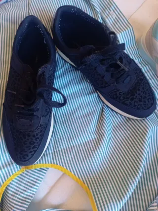 Zapatillas Sara Negras Talla 38