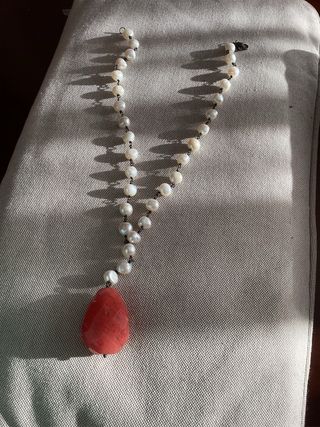 Collar Tous Perlas y plata con cuarzo rosa.