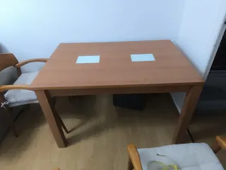 Mesa de madera con 3 sillas extensible 1,60