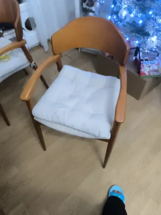 Mesa de madera con 3 sillas extensible 1,60