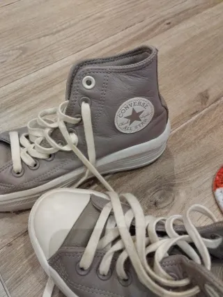 Bambas Converse grises
