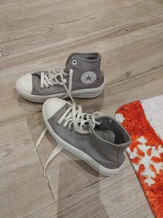 Bambas Converse grises