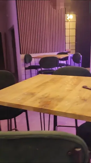 Traspaso local con licencia de cocina y música bar