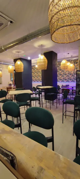 Traspaso local con licencia de cocina y música bar