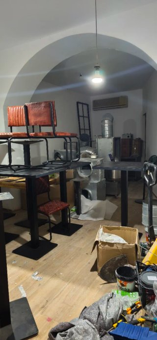 Traspaso local con licencia de cocina y música bar