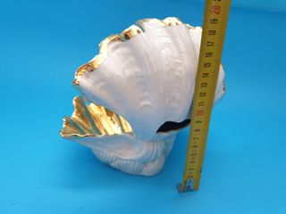 orologio a conchiglia vintage. Misure 21x23 cm.