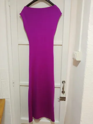 Vestido Morado con Detalle Dorado