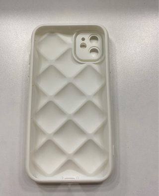 Funda iPhone 11 Blanca Acolchada Diamantes