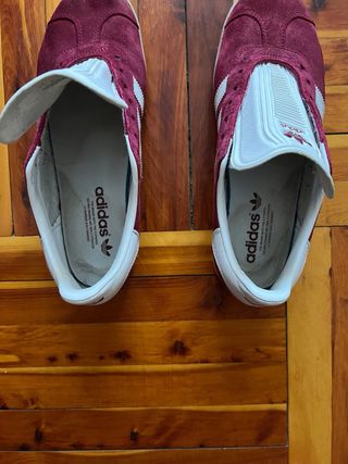 Adidas Gazelle Granate Talla 41 1/3