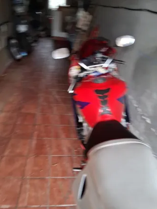 Honda CBR 900 RR. Fireblade.