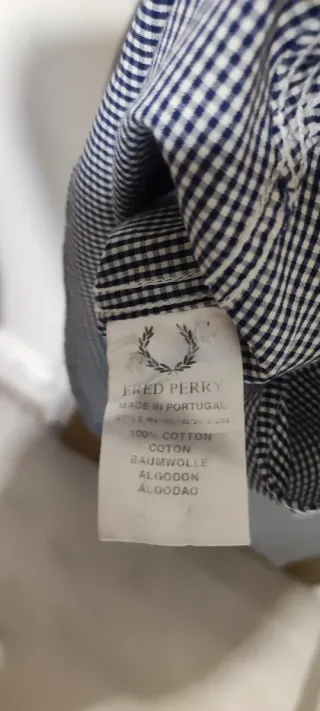 Camisa Fred Perry cuadros pequeños manga larga