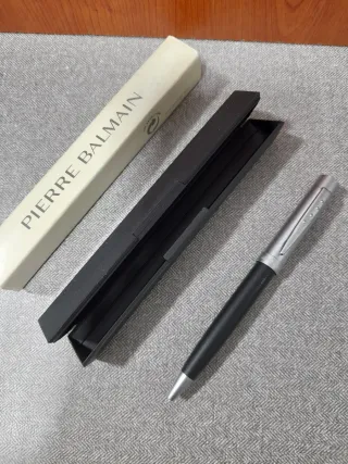 Bolígrafo Pierre Balmain , a estrenar