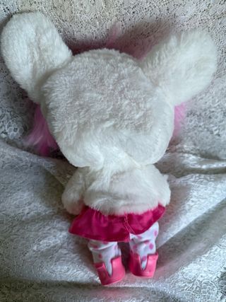 Muñeca llorona con lágrimas