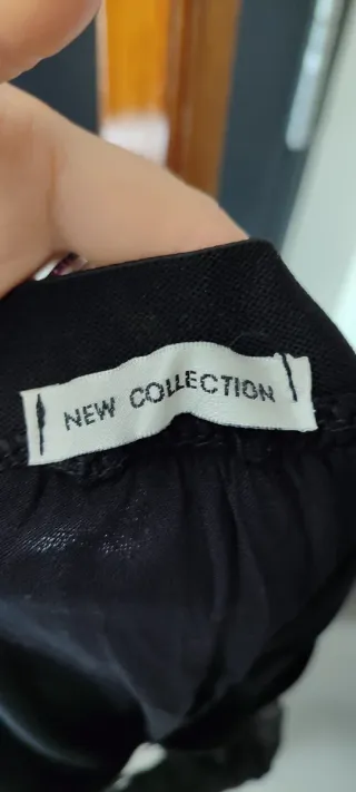 Falda tul negra con apliques