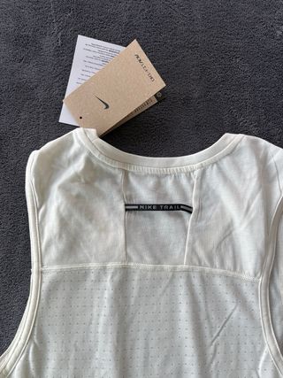 Camiseta Nike Trail Dri-Fit   Talla XS   Nueva a e