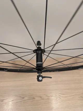 Par de Ruedas Shimano Aluminio 11v