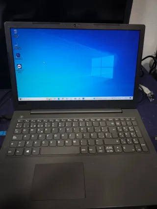 Portátil Lenovo V130-15ikb Negro