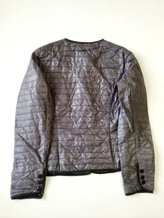 Chaqueta Massimo Dutti acolchada gris