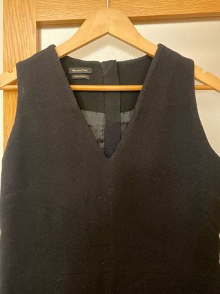 Vestido negro Massimo Dutti