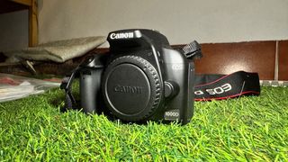 Canon EOS 1000D Cámara Digital Negra