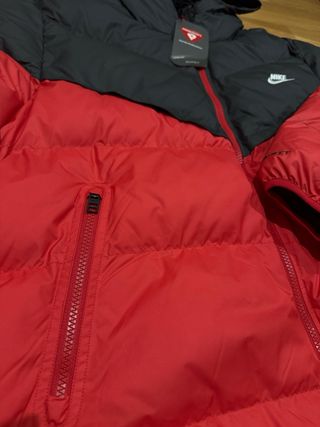 Chaqueta Nike Hombre Negra y Roja
